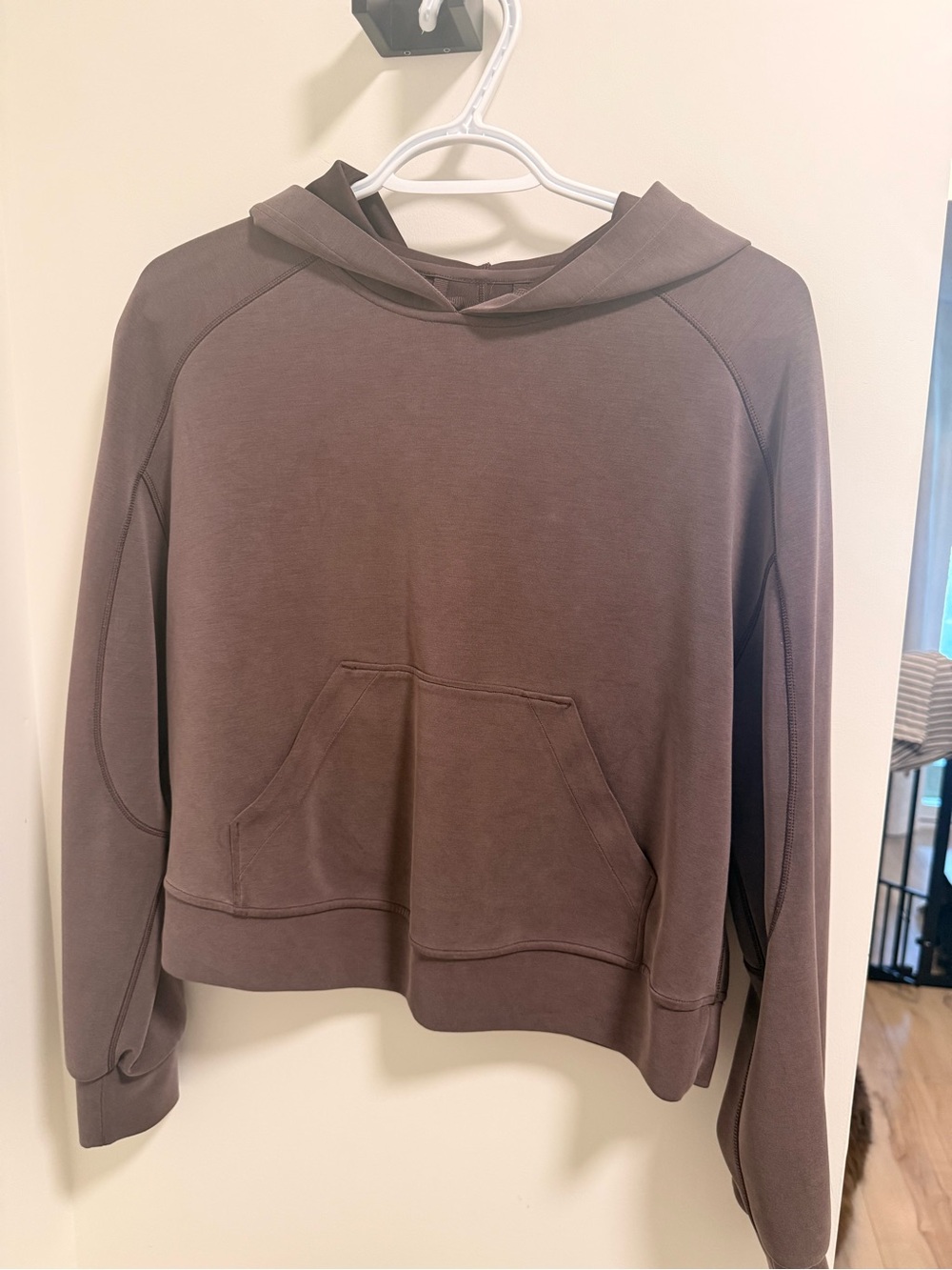 3 Cropped Softstreme Hoodies
